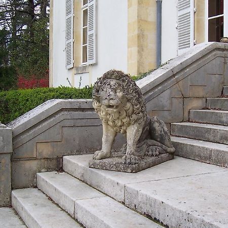 Chateau Champigny Bed & Breakfast Maillet  Exterior photo