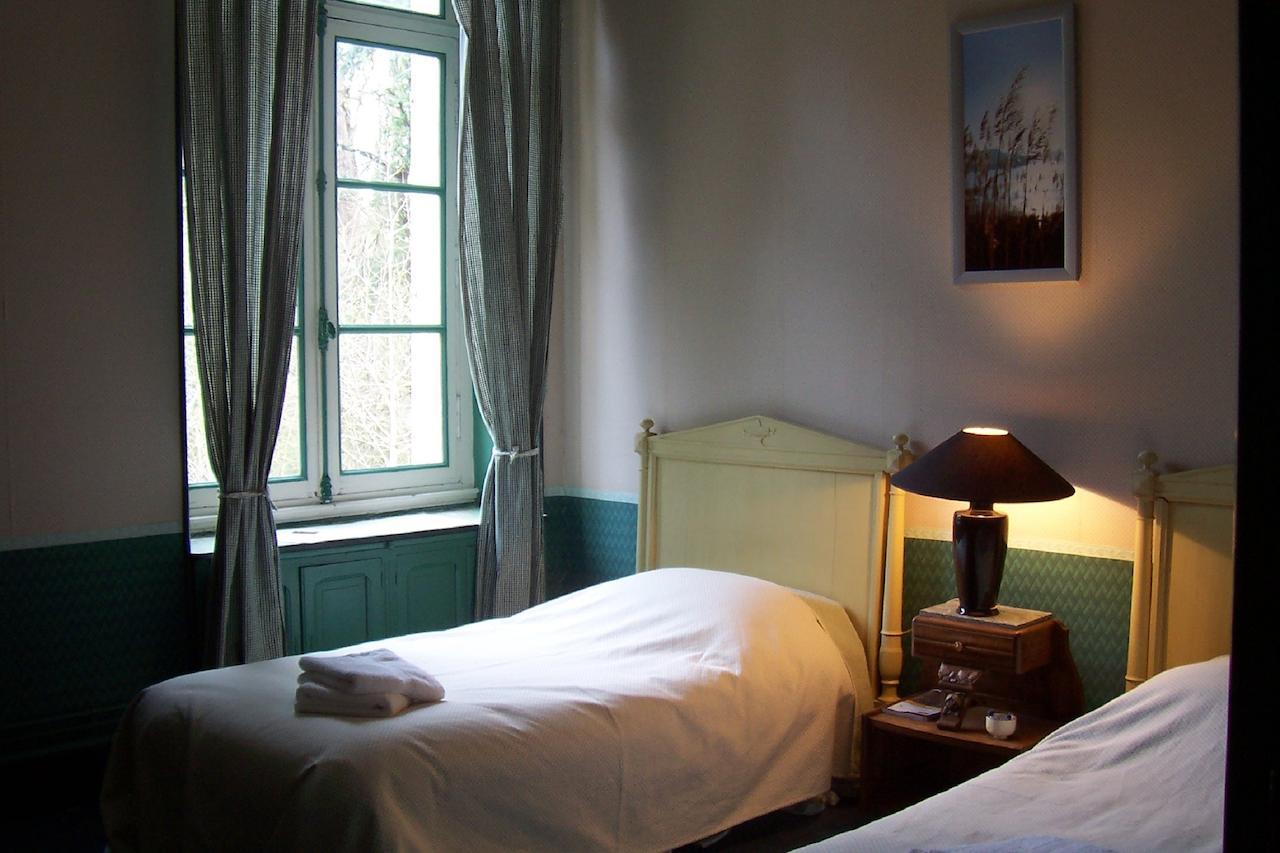 Chateau Champigny Bed & Breakfast Maillet  Room photo
