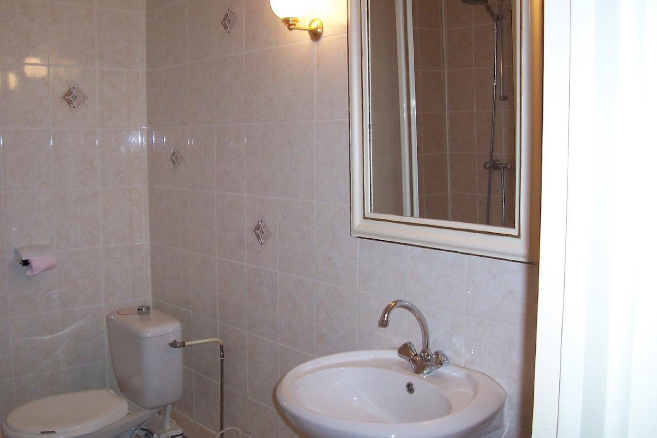 Chateau Champigny Bed & Breakfast Maillet  Room photo
